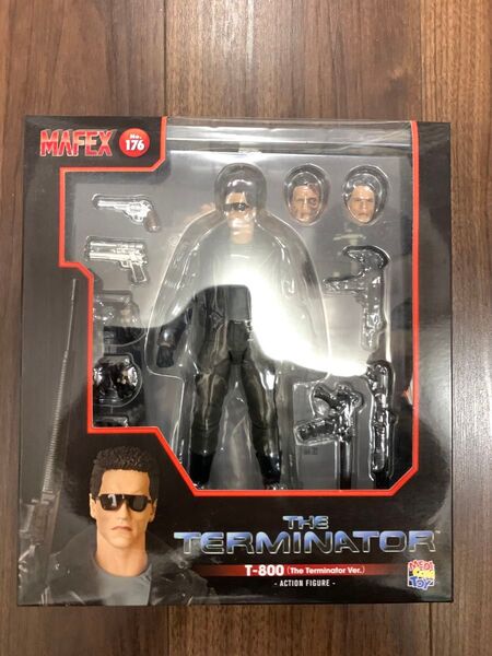 新品 メディコム・トイ MAFEX T-800 フィギュア ターミネータ