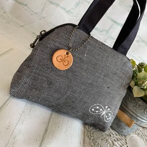 ハンドメイド ミニブガッティポーチ ミナペルホネン choucho 307