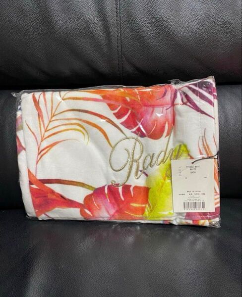 新品 未使用 Rady フラワー柄 バスタオル オレンジ