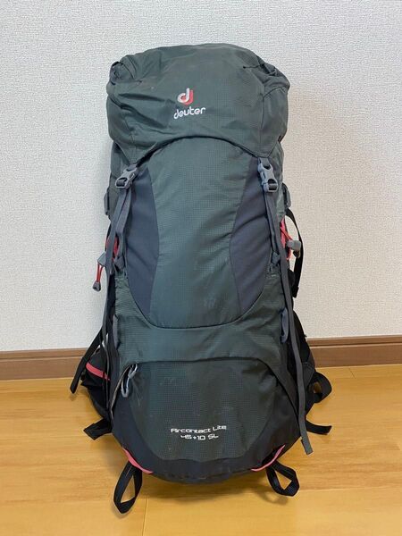 Deuter ドイター エアコンタクトライト レインカバー付