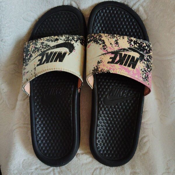 NIKE シャワーサンダル 25〜25.5㌢