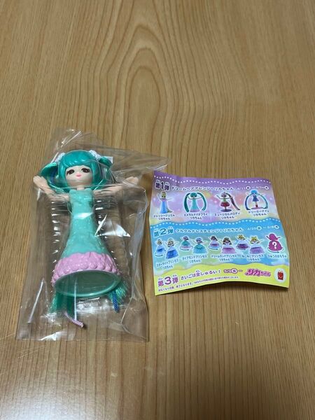 マクドナルド ハッピーセット ドリームヘアアレンジリカちゃん