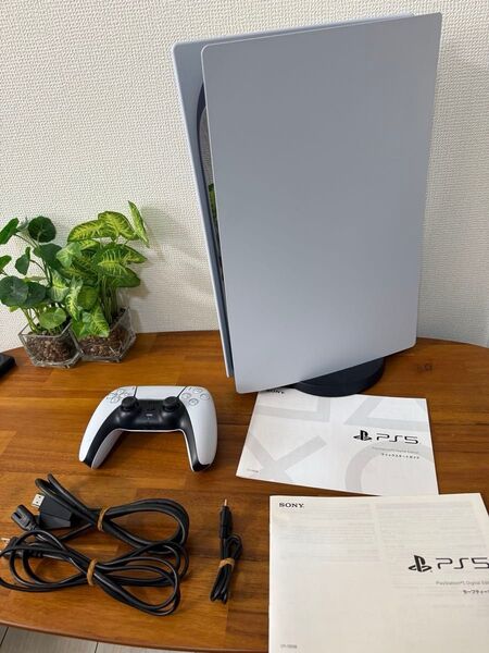 【中古品、一部難あり】ps5 デジタルエディション CFI-1200B ディスクドライブ非搭載版 カバーおまけ