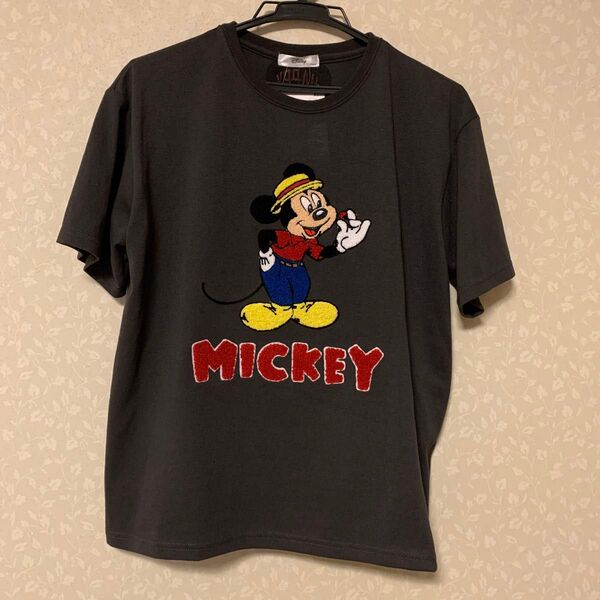 Disney ミッキーマウス 刺繍Tシャツ 半袖 Mサイズ 新品未使用