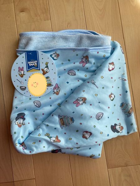新品タグ付き!ドナルドダック 冷感ケット!