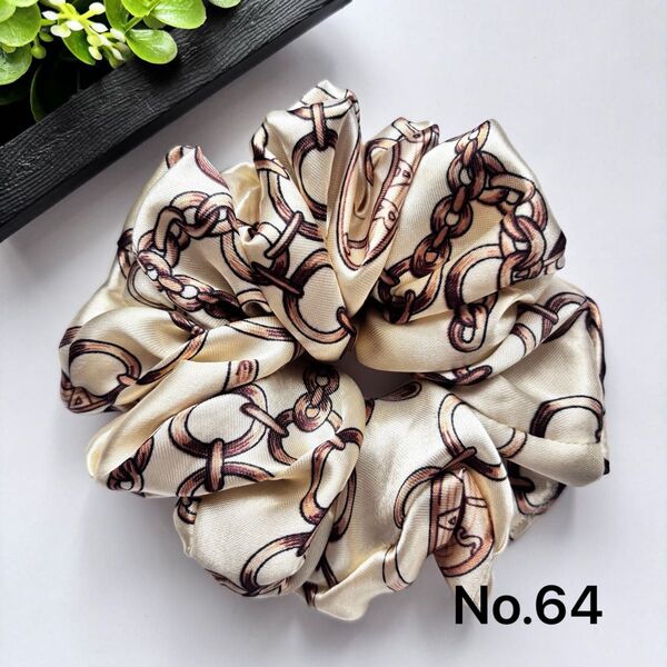 No.64 新商品 スカーフ生地 ハンドメイドシュシュ おしゃれ 総柄