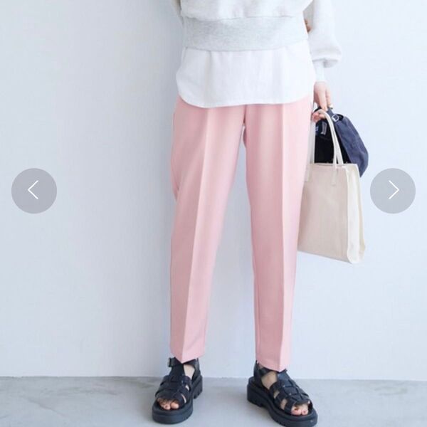 新品 chacocloset センタープレス テーパードパンツ L