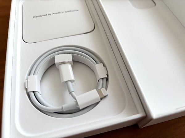 【純正】iPhone13付属ケーブル 未使用品 箱付き 正規品 タイプC(iPhone本体はありません)