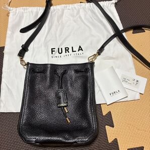 FURLA アテナ ショルダーバッグ ブラック レザー