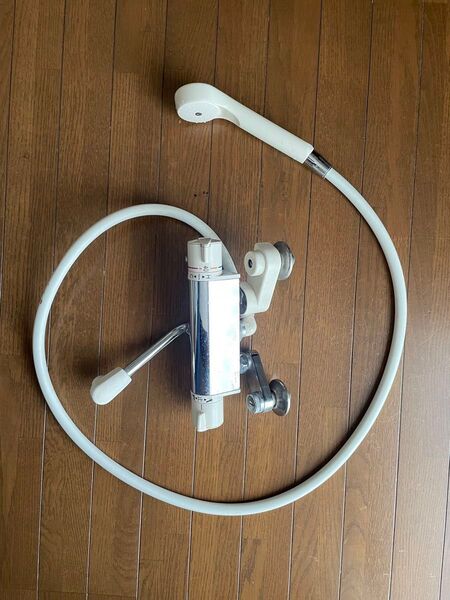【中古】KVK 混合栓 DE31_KF770 バス 浴室 サーモスタット シャワー付き 壁付きタイプ サーモシャワー