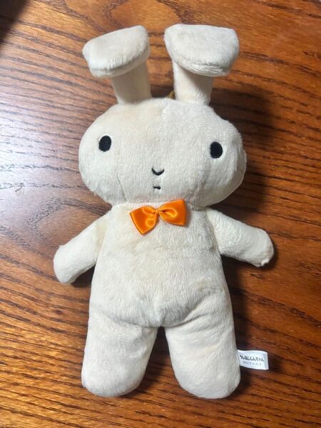 クレヨンしんちゃん なぐられウサギ ねねちゃんのうさぎ ぬいぐるみ マスコット