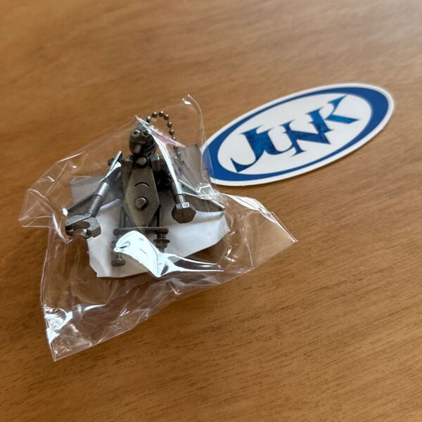 米津玄師さん JUNK がらくたくんキーホルダー ステッカーGO1枚付き ノーマルカラー