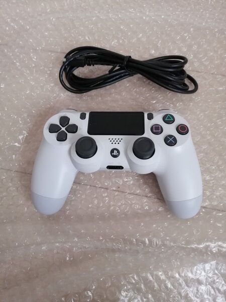 美品 PS4 ワイヤレスコントローラーDUALSHOCK 4 グレイシャー・ホワイト CUH-ZCT2J USB ケーブル付き
