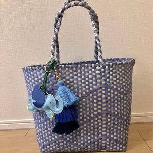 バッグチャーム付き カゴバッグ