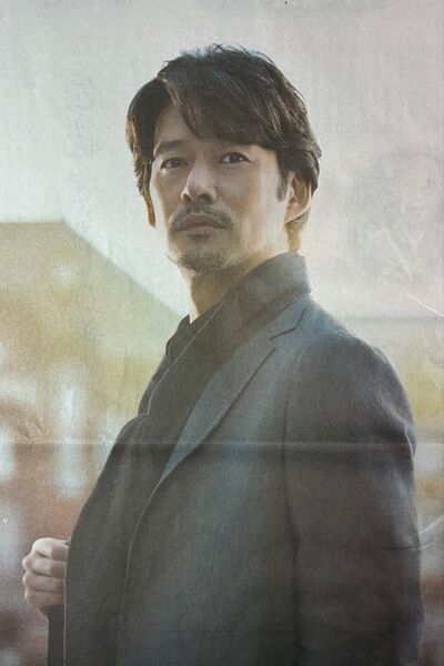 竹野内豊 読売新聞全面広告