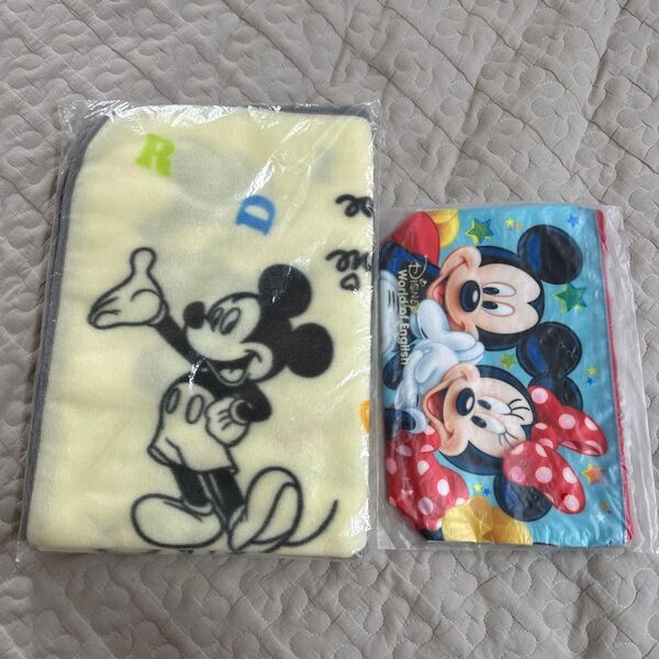 ディズニー ミッキーマウス ブランケットとポーチ