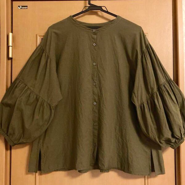 【美品】サマンサモスモス コットンリネン 綿麻バルーンスリーブブラウス カーキ 2way 前後着