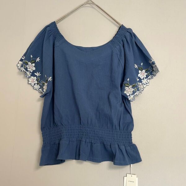 新品 naturalcouture ナチュラルクチュール 花柄 刺繍トップス 半袖 ブラウス チュニック シャーリング【FREE】