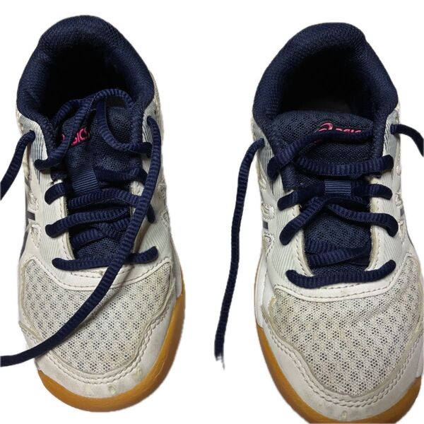 asics アシックス バレーボールシューズ ジュニア ホワイト/ネイビー UPCOURT 5 GS 1074A039 103