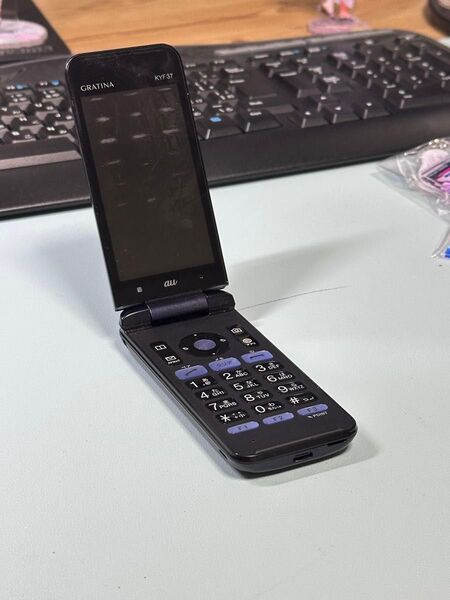 ガラホ SIMフリー GRATINA KYF37 4G対応 ジャンク扱い