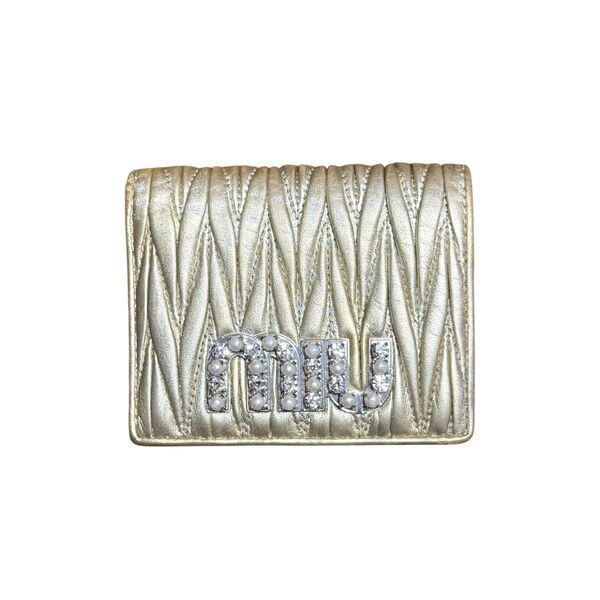 正規品 miumiu 二つ折り財布 ゴールド パール