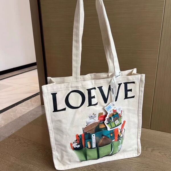 【新品】LOEWE ロエベ クラフテッド・ワールド展 限定トートバッグ【 B柄|Size:39x39x13cm】green 1点