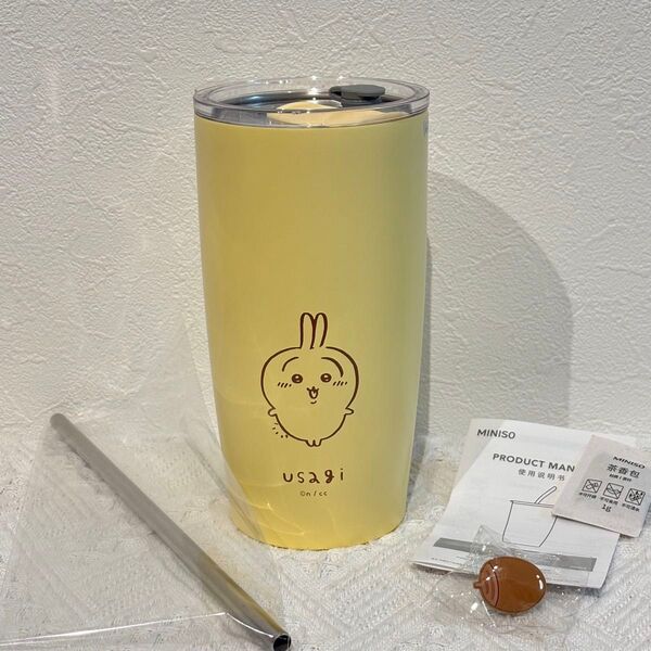 【訳あり】Chiikawa ちいかわ Usagi うさぎ 保冷タンブラー (ストロー付き)海外限定 MINISO 550ml 1点