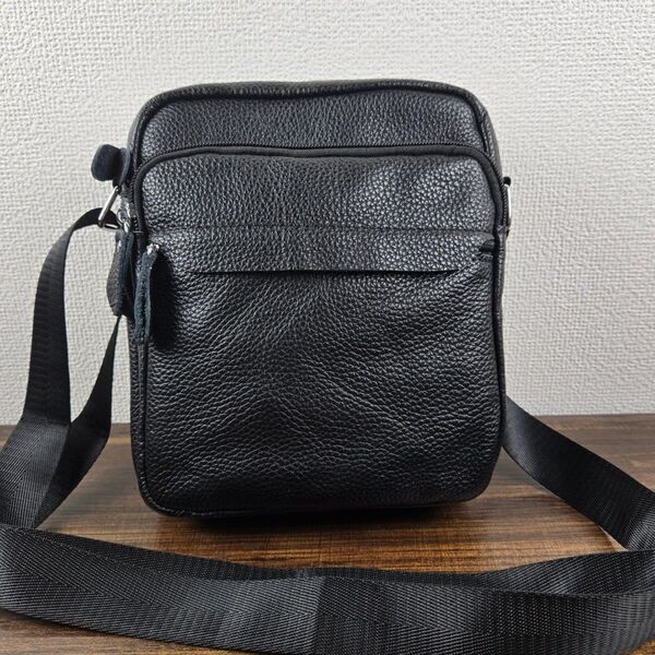 新品本革クロスボディバッグ牛革ショルダーバッグ