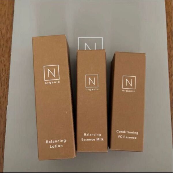 Nオーガニック ベーシック ローション、ミルク、VCエッセンスミニ3点セット