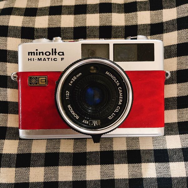 ミノルタ Minolta 「HI-MATIC F」赤 コンパクトフィルムカメラ ジャンク品 レッド