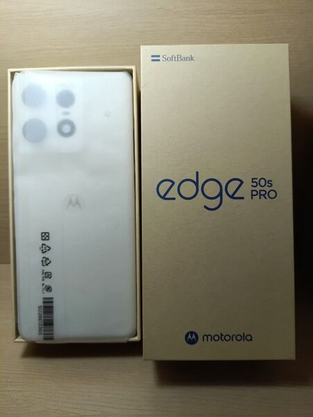 超美品 motorola edge 50s pro バニラクリーム ソフトバンク