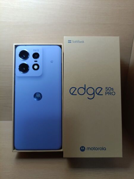 超美品 motorola edge 50s PRO 5G リュクスラベンダー Softbank