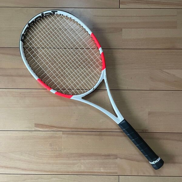 Babolat Pure Strike 16x19 グリップ