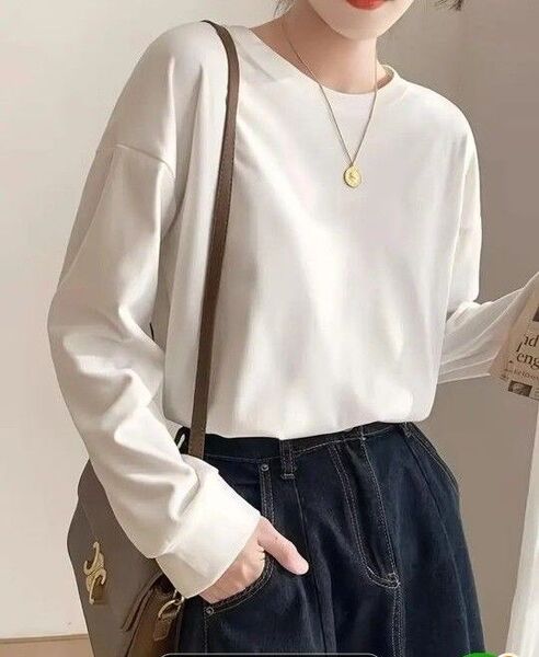 新品!シンプルな長袖TシャツM★トップス ホワイト、袖長め白T お洒落 ナチュラル 丸首