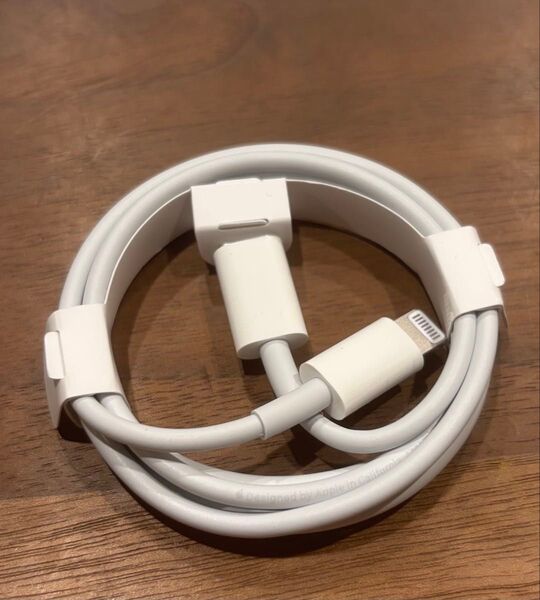 iPhone Lightning ケーブル 純正 Apple USB C
