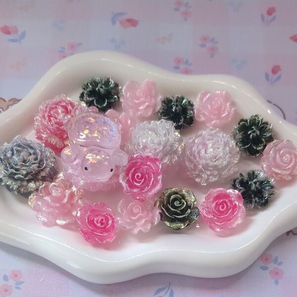 DIYJOJO ビーズ 楽楽ちゃん「ストロベリーのかき氷」約130ml以上 夜光柔らかいお花