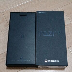 Motorola razr 50s 本体 オレンジ SIMフリー