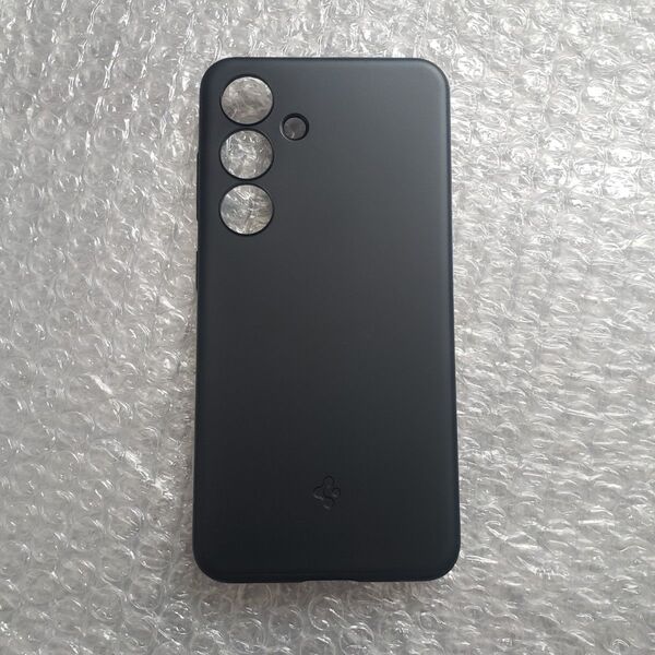 Spigen Thin Fit Galaxy S24用ケース