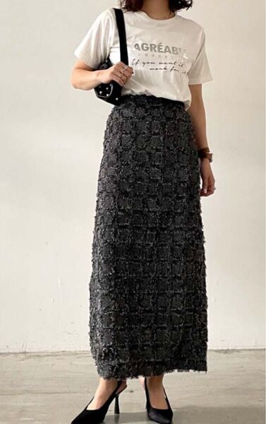 新品 チェックフリンジストレートスカート チャコール
