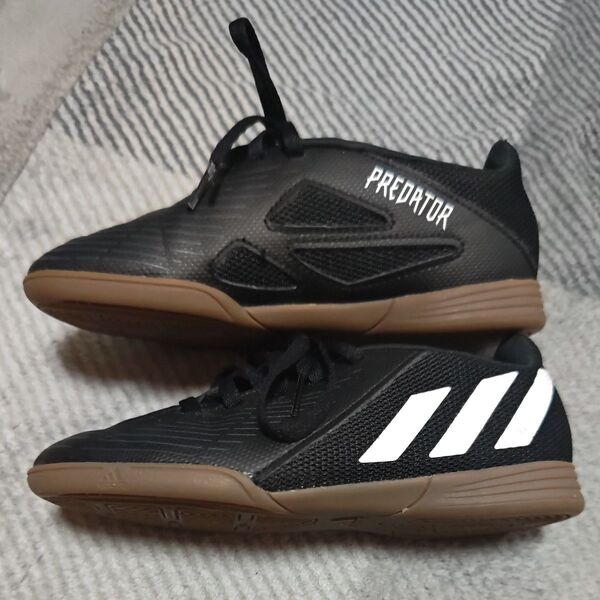 adidas フットサル インドアシューズ 20cm ブラック