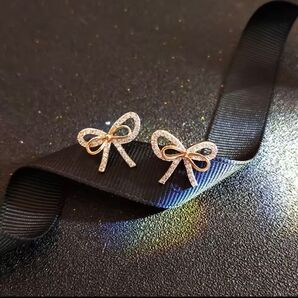 【新品】リボン ゴールドピアス