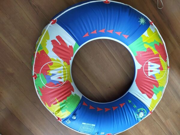うきわ 浮き輪 大型 直径 約105cm 安全ロープ付き