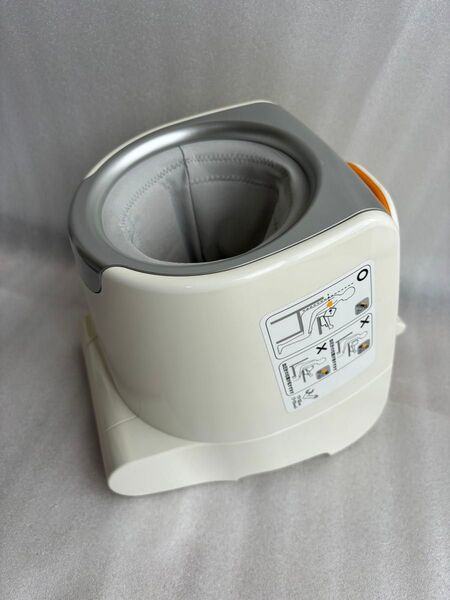 【動作確認済み】OMRON デジタル自動血圧計 HEM-1020 上腕式血圧計 スポットアーム オムロン 血圧計