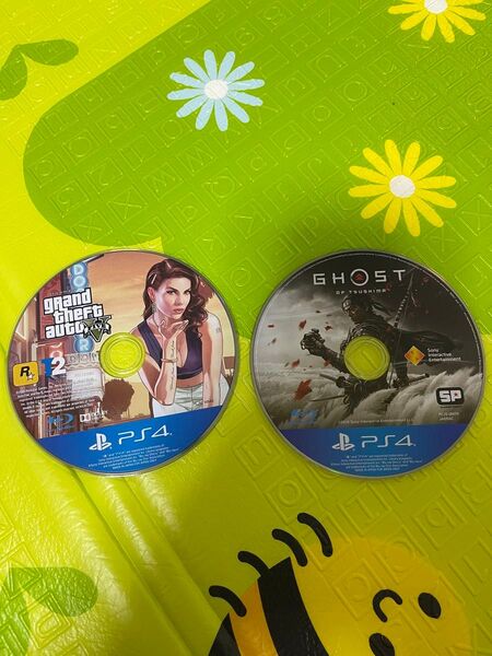 PS4ソフト2本セット グランド・セフト・オートV と ghost of tsushima
