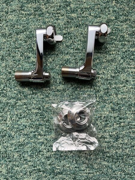 TOTO 止水栓付取付脚×2点 THD61(シングル用、70mm、W28山18)