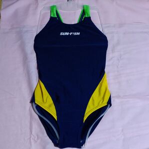 スイミング水着女の子用 サイズ140