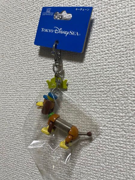 東京ディズニーシー スリンキードッグ キーチェーン キーホルダー ディズニー