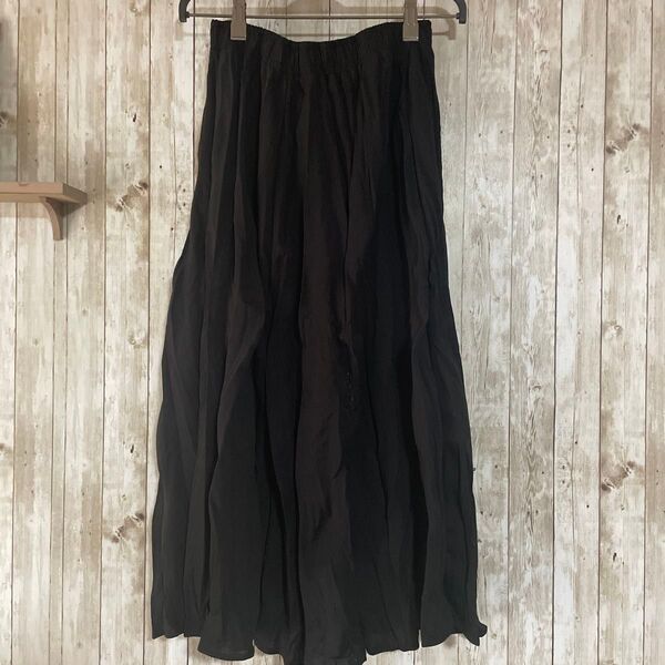 ランダムプリーツ ロングスカート 黒 未使用