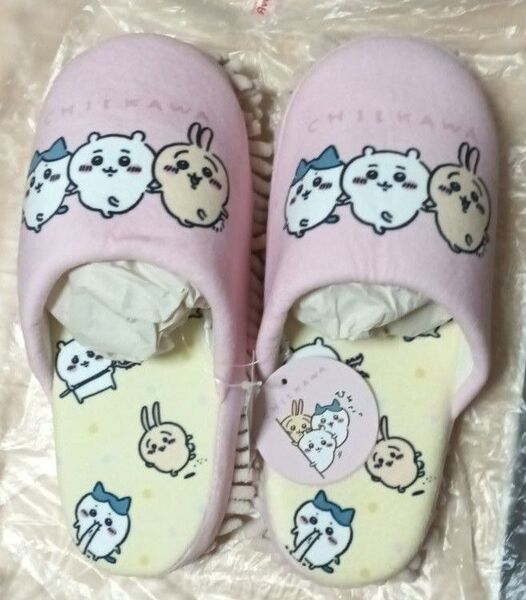 ちいかわ ルームシューズ/スリッパ おそうじタイプ(モップ付き)ピンク×黄色(アベイル) ※未使用品