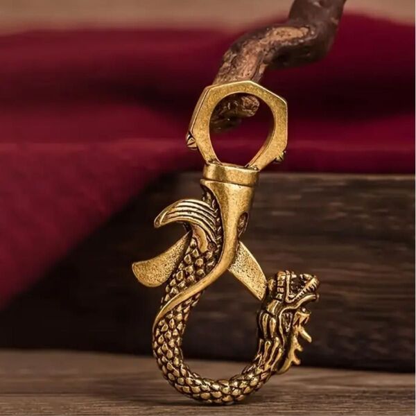 真鍮製ドラゴンキーホルダーヘッド キーチェーンヘッド キーリング カラビナ キーフック チェーン キーホルダー アンティーク